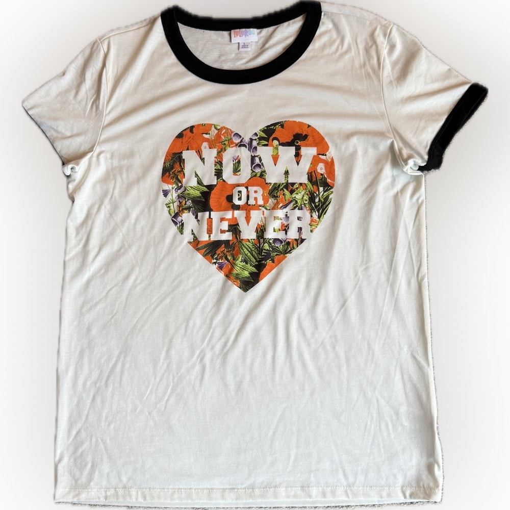 LuLaRoe White Liv T-Shirt with Heart Graphic